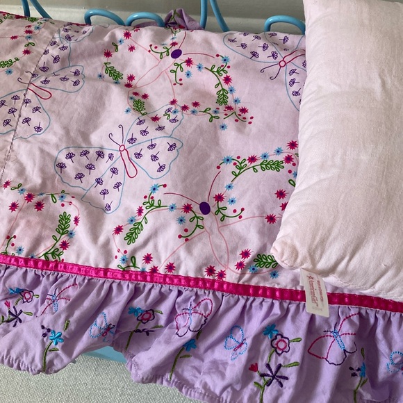 AMERICAN GIRL | Curlicue Daybed - Blue Metal Doll Bed - Picture 10 of 16